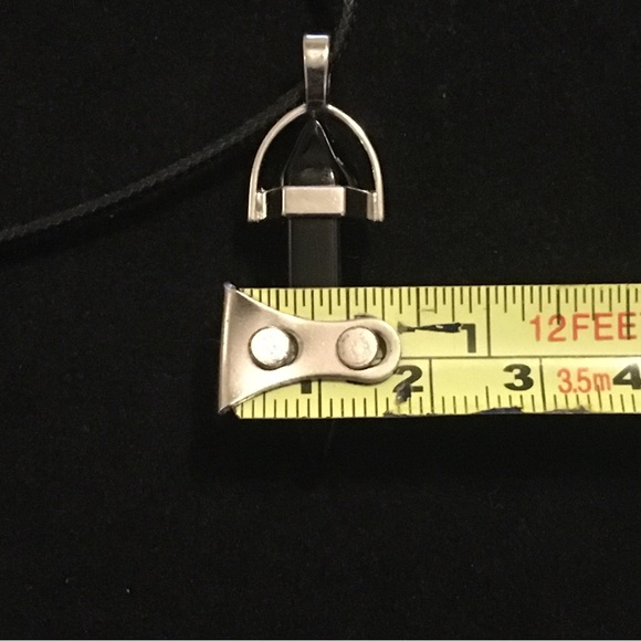 Solid Black Synthetic Crystal Point Stone Necklace - Picture 4 of 6